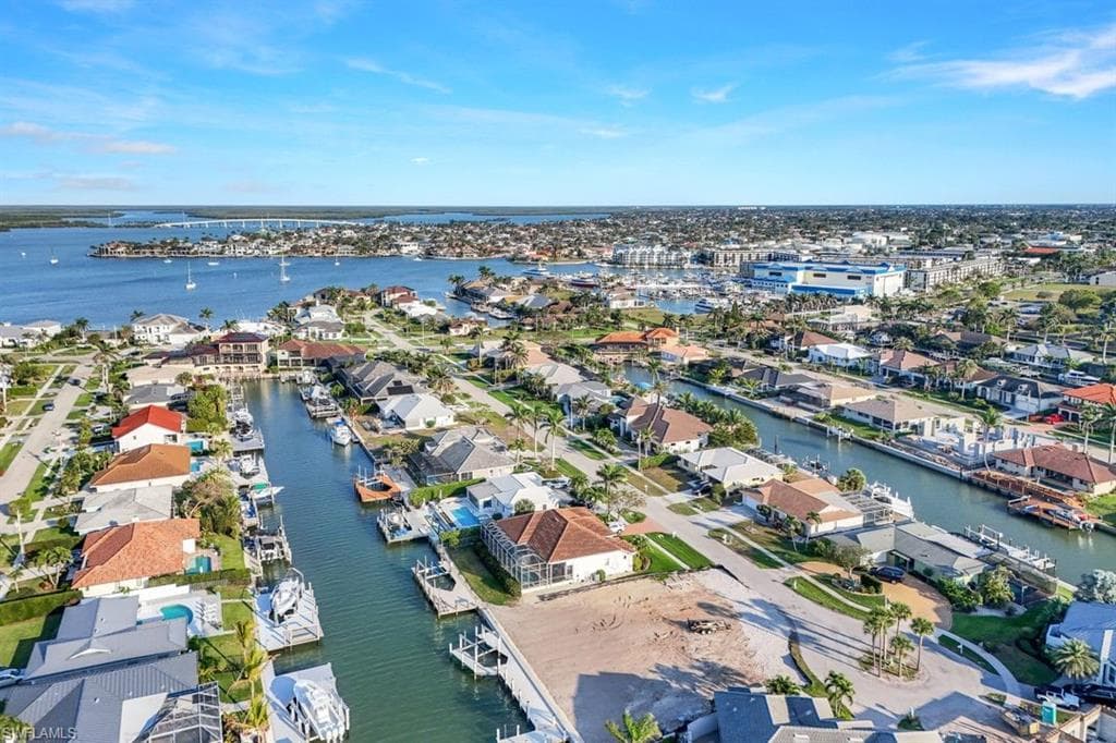818 Elm Ct, Marco Island, FL 34145-12