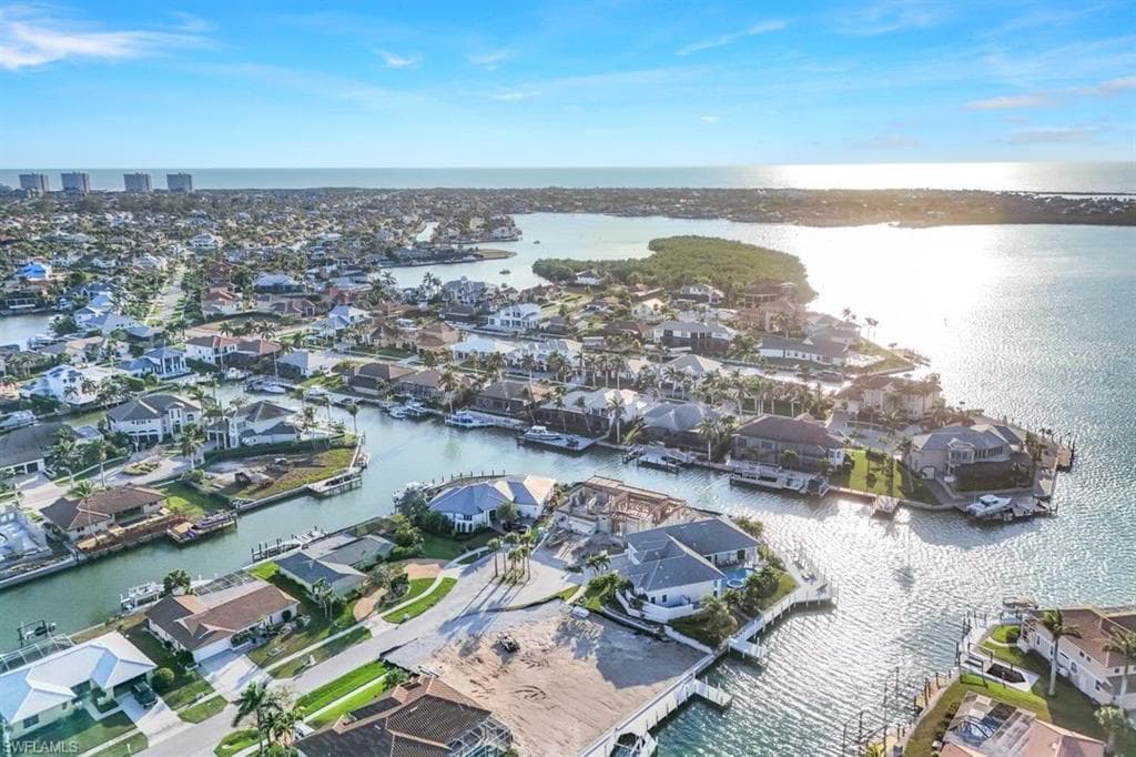 818 Elm Ct, Marco Island, FL 34145-14