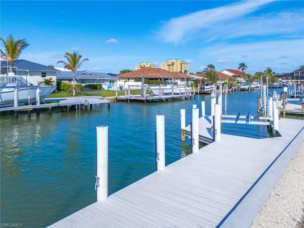818 Elm Ct, Marco Island, FL 34145-21