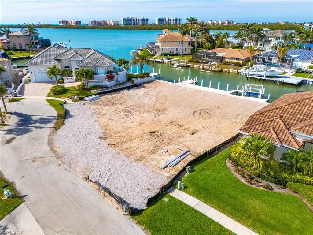 818 Elm Ct, Marco Island, FL 34145-4