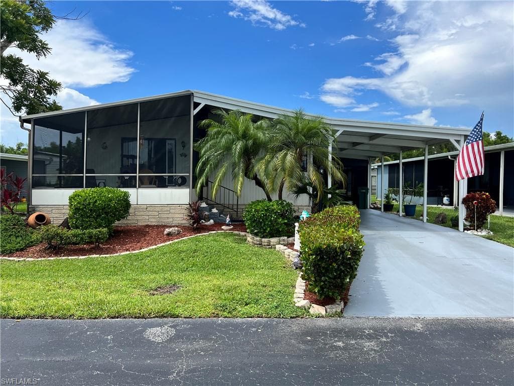 251 Loon Ln 251, Naples, FL 34114-24