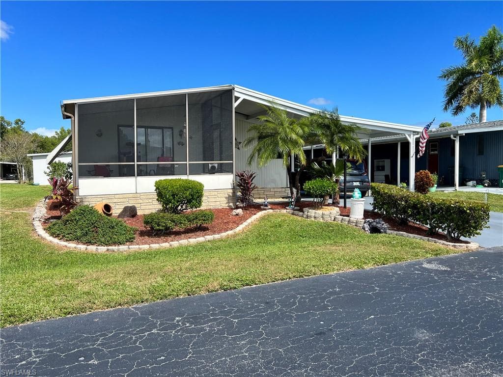 251 Loon Ln 251, Naples, FL 34114-2