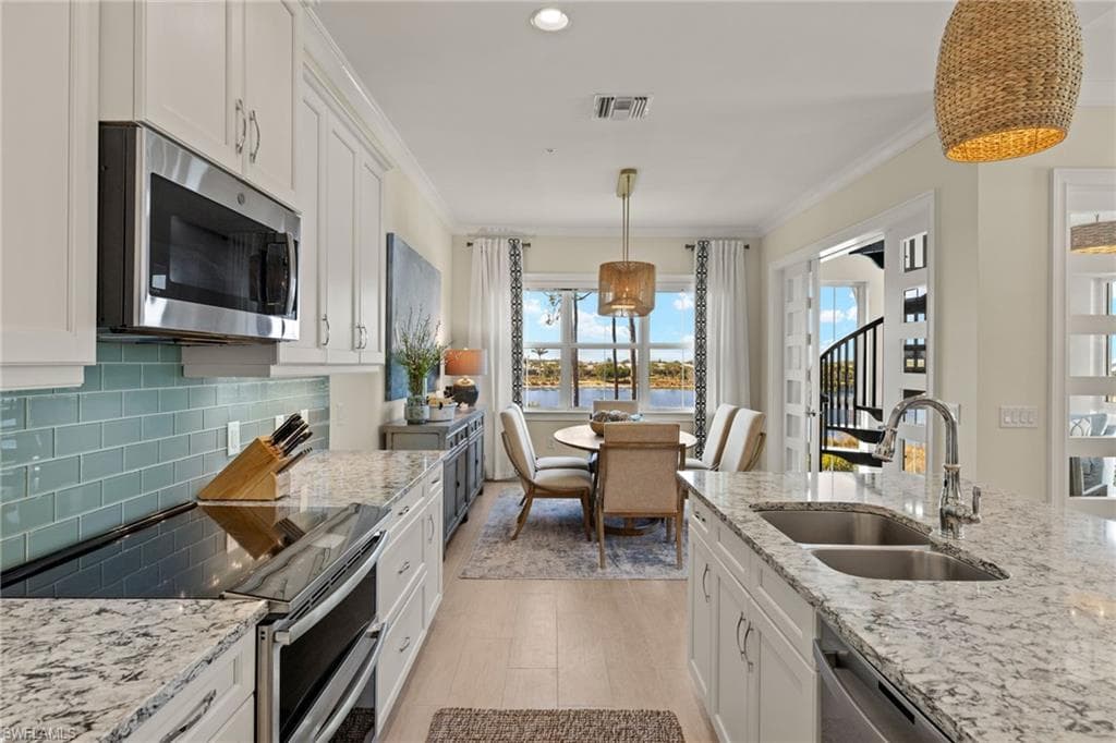 6529 Dominica Dr 201, Naples, FL 34113-7