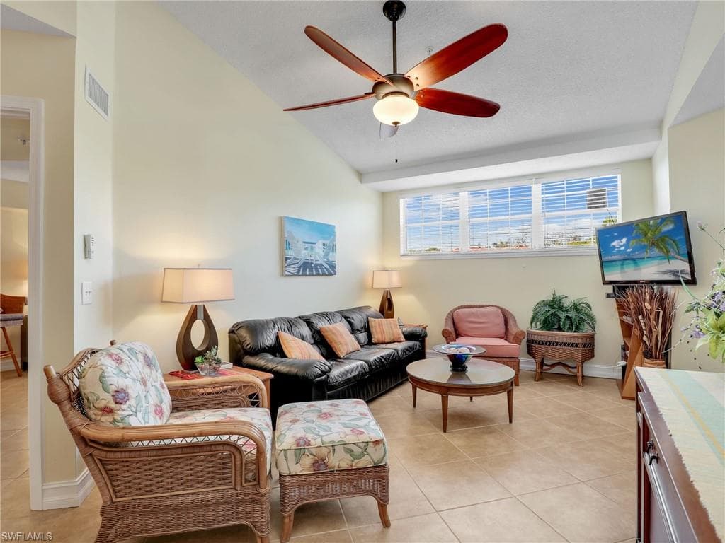 8659 River Homes Ln 1301, Bonita Springs, FL 34135-12