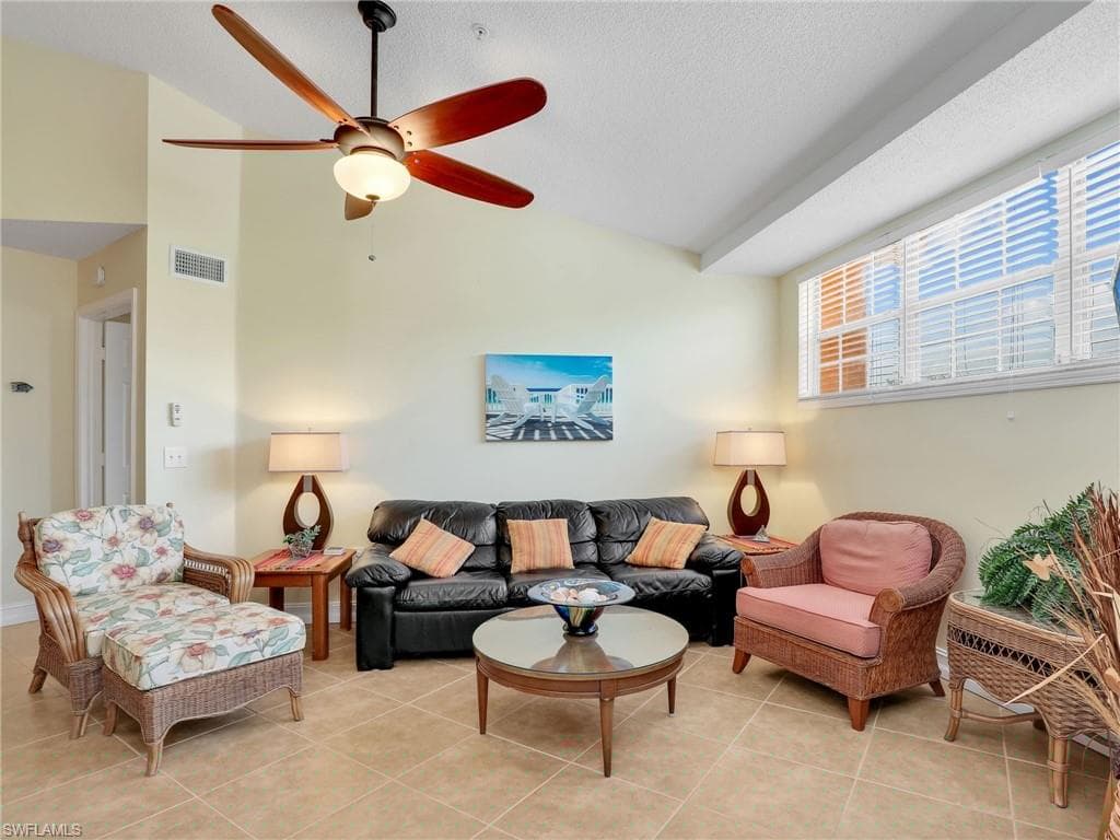 8659 River Homes Ln 1301, Bonita Springs, FL 34135-13
