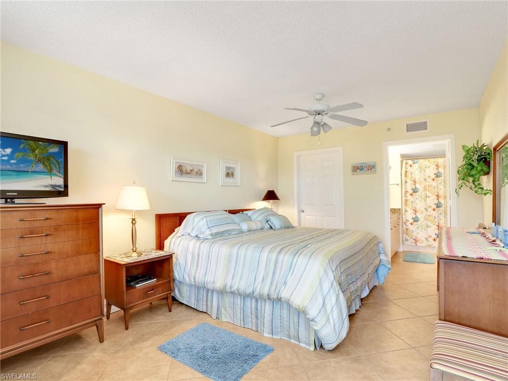8659 River Homes Ln 1301, Bonita Springs, FL 34135-17