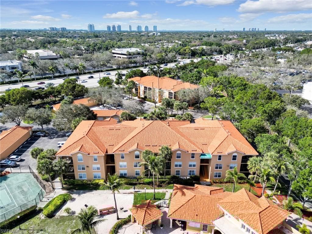 8659 River Homes Ln 1301, Bonita Springs, FL 34135-28