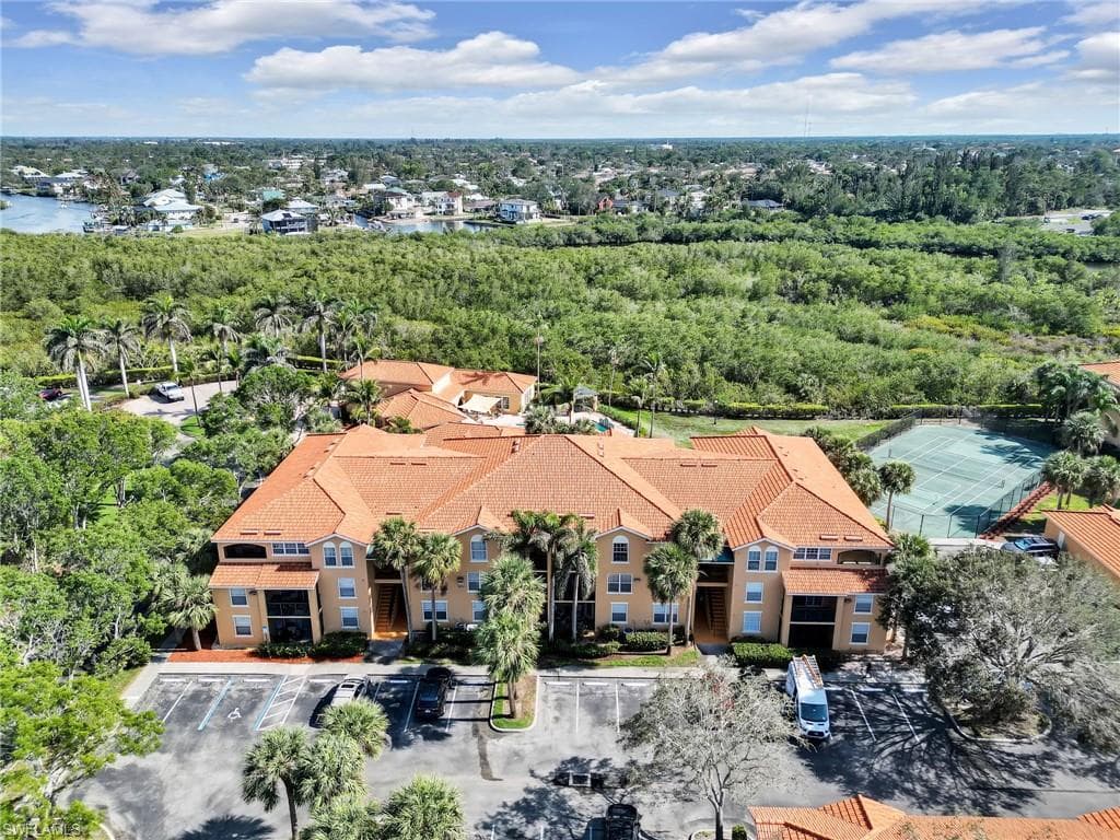 8659 River Homes Ln 1301, Bonita Springs, FL 34135-29