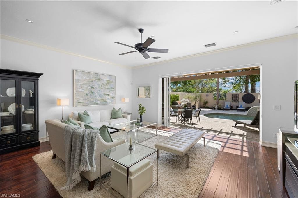 4840 Boulevard Ct, Naples, FL 34103-14