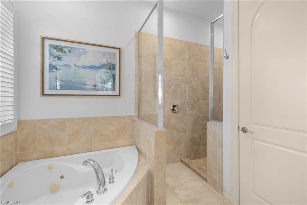 4840 Boulevard Ct, Naples, FL 34103-20