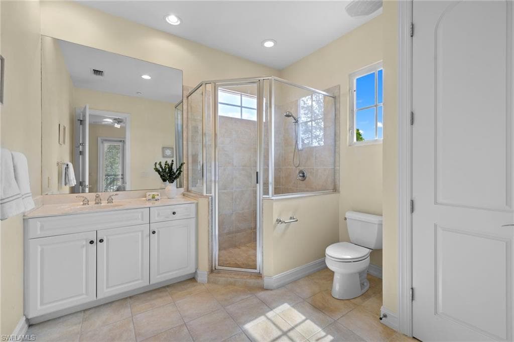 4840 Boulevard Ct, Naples, FL 34103-29