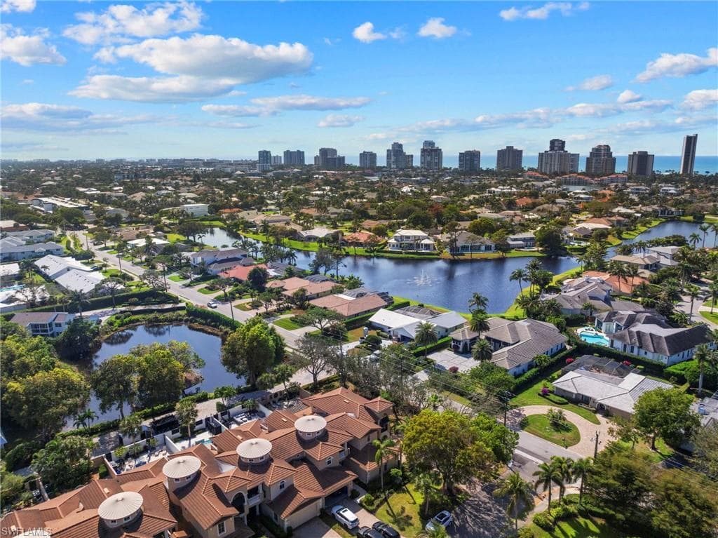 4840 Boulevard Ct, Naples, FL 34103-41