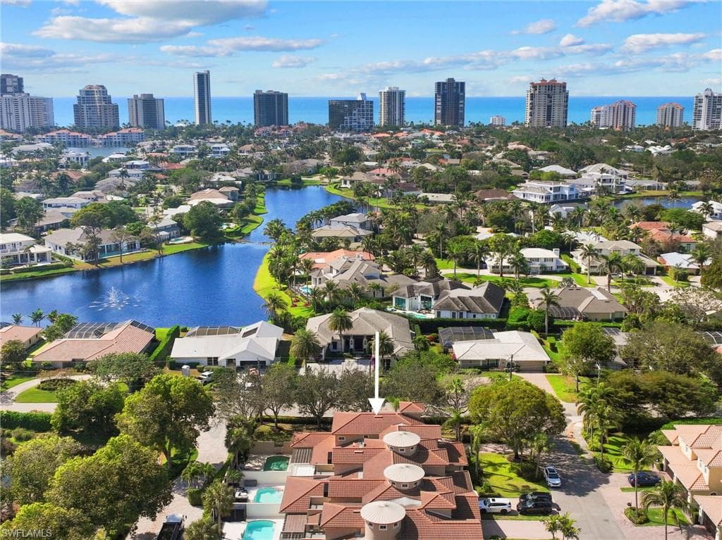 4840 Boulevard Ct, Naples, FL 34103-43