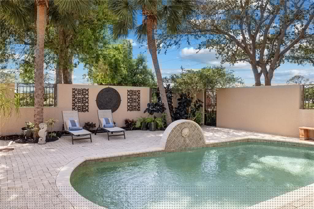 4840 Boulevard Ct, Naples, FL 34103-4