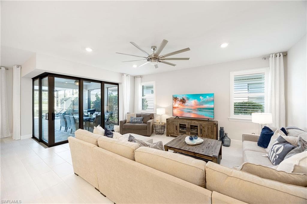 6699 Pennyroyal Dr, Naples, FL 34114-11