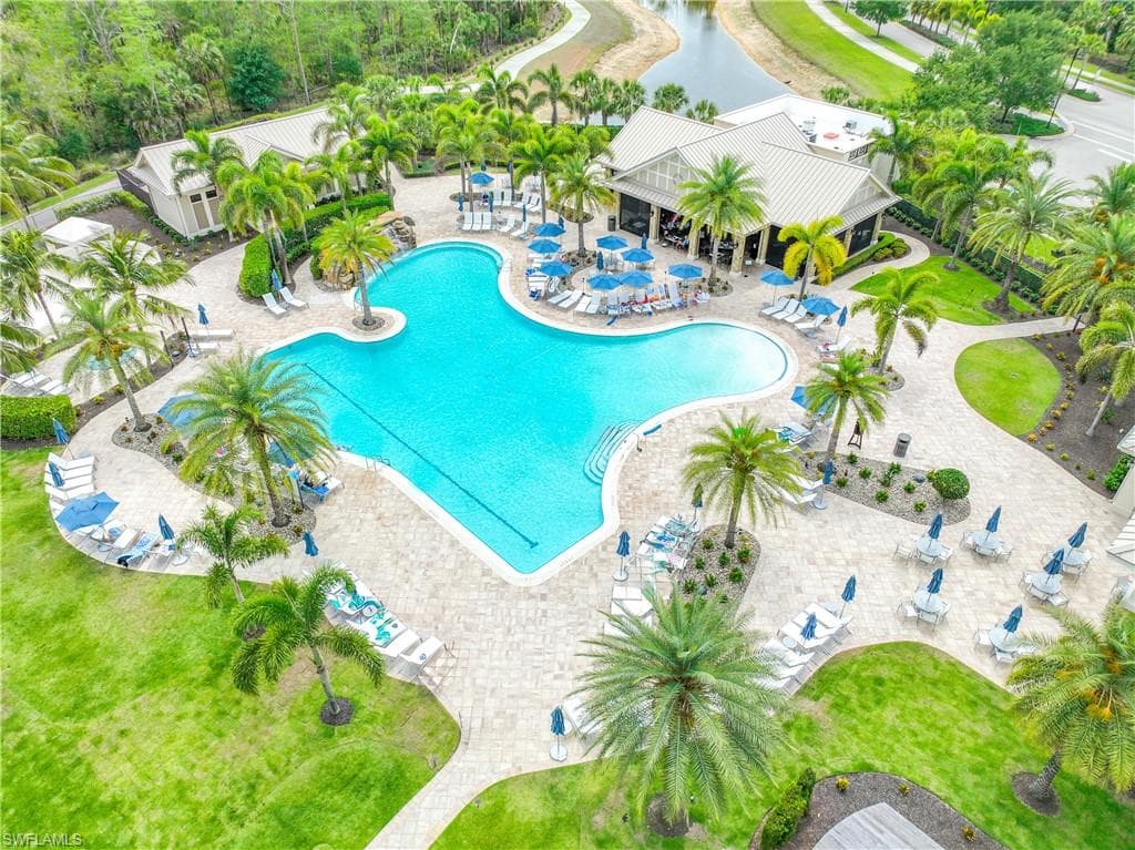 6699 Pennyroyal Dr, Naples, FL 34114-43
