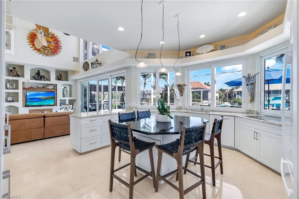 821 Partridge Ct, Marco Island, FL 34145-15