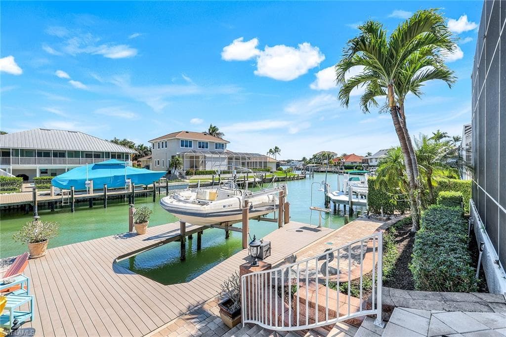 821 Partridge Ct, Marco Island, FL 34145-45