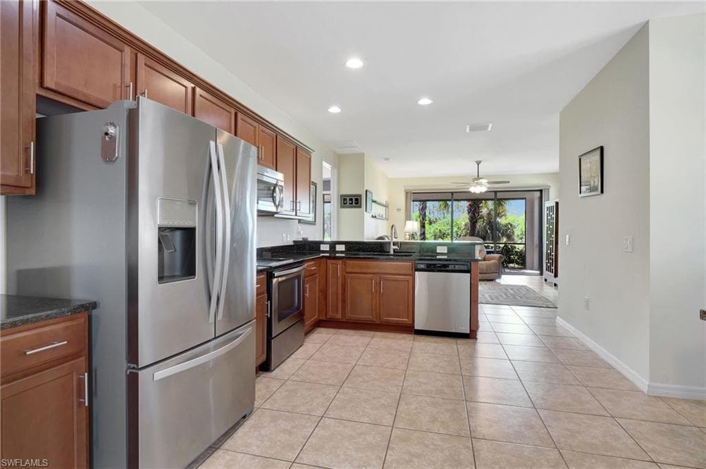 1570 Oceania Dr S, Naples, FL 34113-15