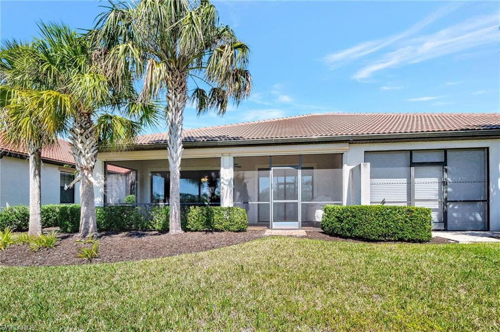 1570 Oceania Dr S, Naples, FL 34113-36