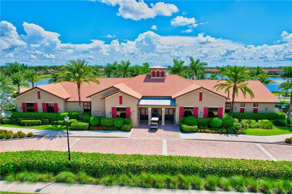 1570 Oceania Dr S, Naples, FL 34113-48