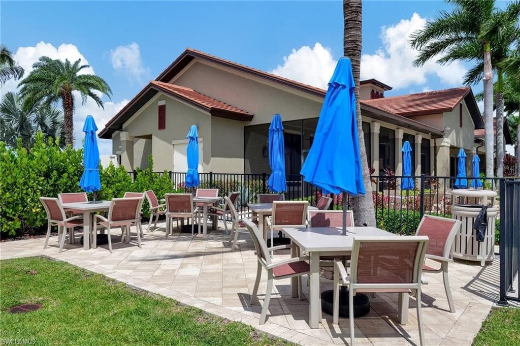 1570 Oceania Dr S, Naples, FL 34113-50
