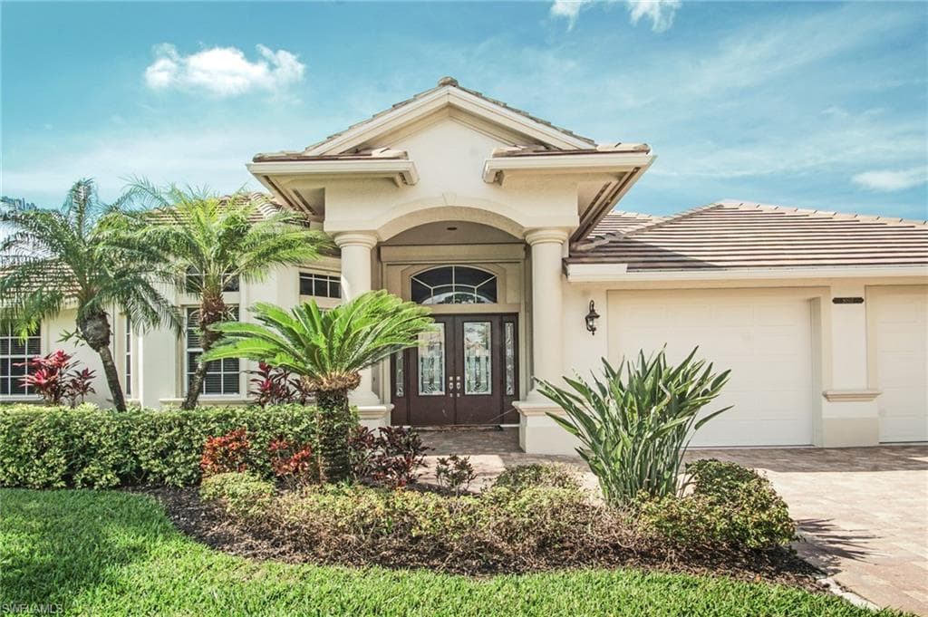 8007 Tiger Lily Dr, Naples, FL 34113-4