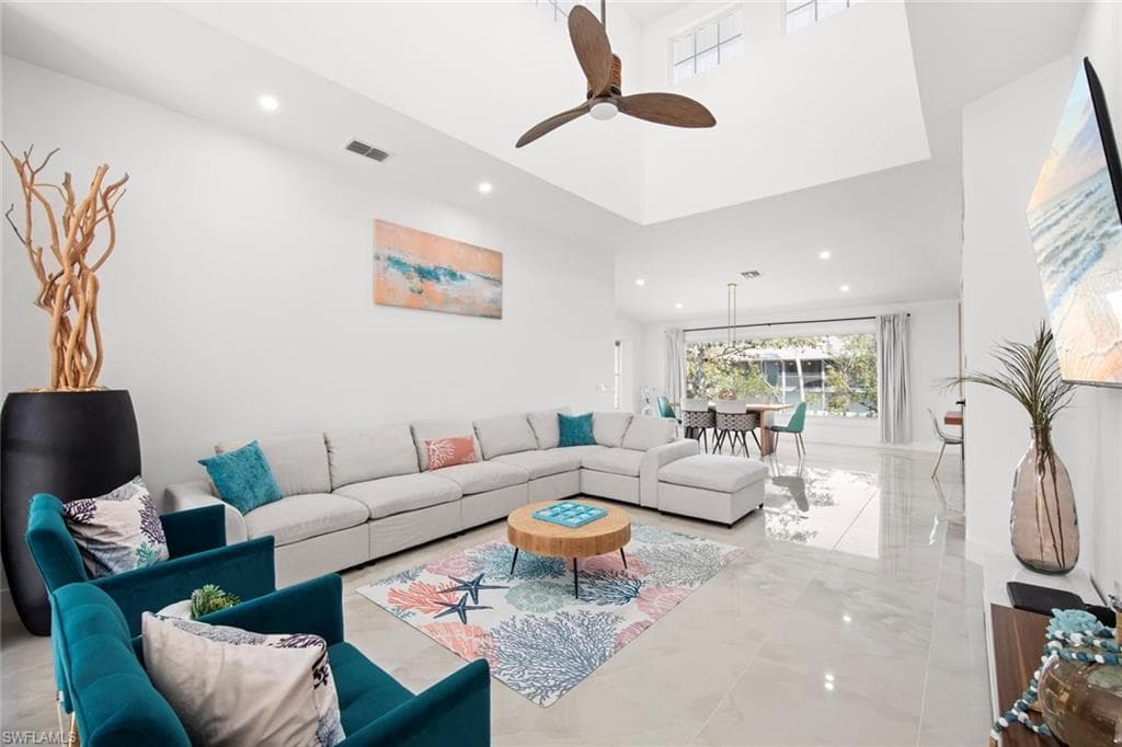 1555 Airway Dr, Naples, FL 34104-12