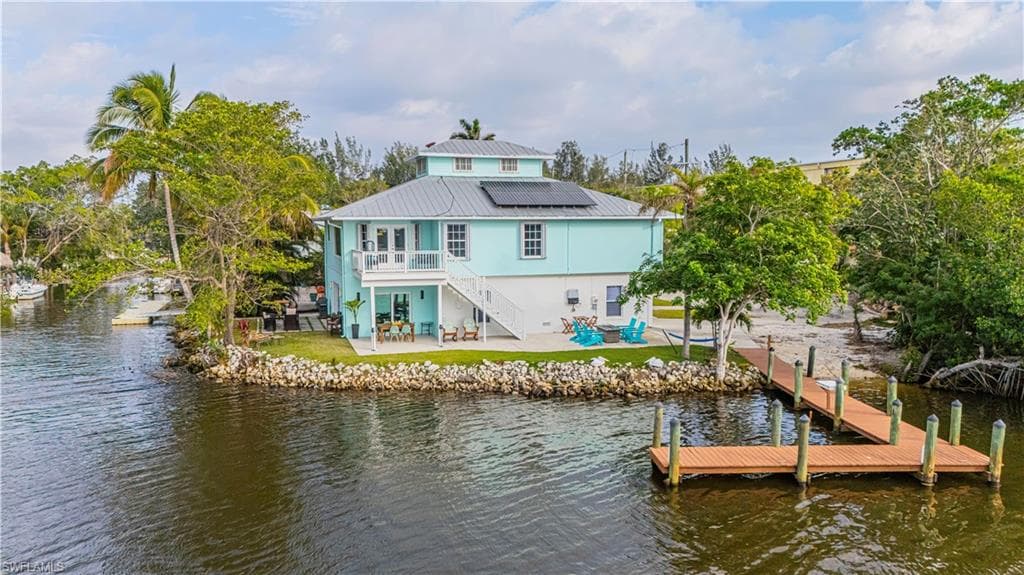 1555 Airway Dr, Naples, FL 34104-42