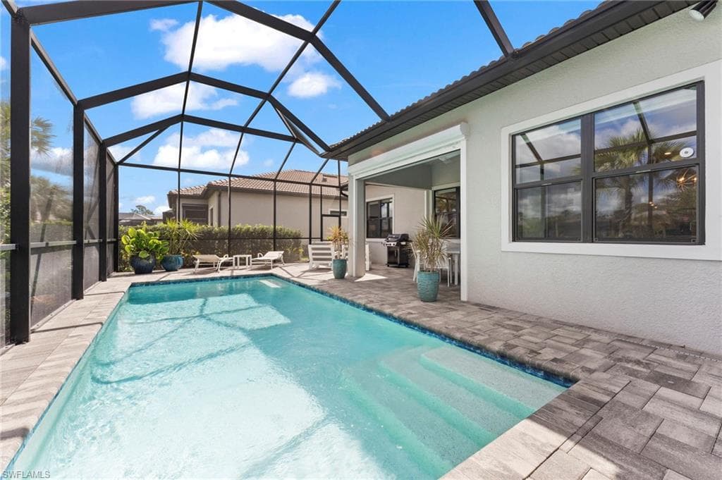 9721 Everglades Dr, Naples, FL 34120-17