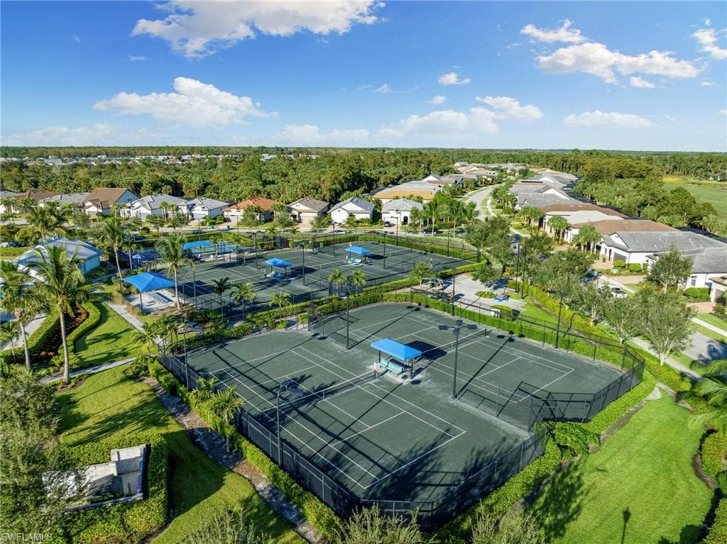 9721 Everglades Dr, Naples, FL 34120-38