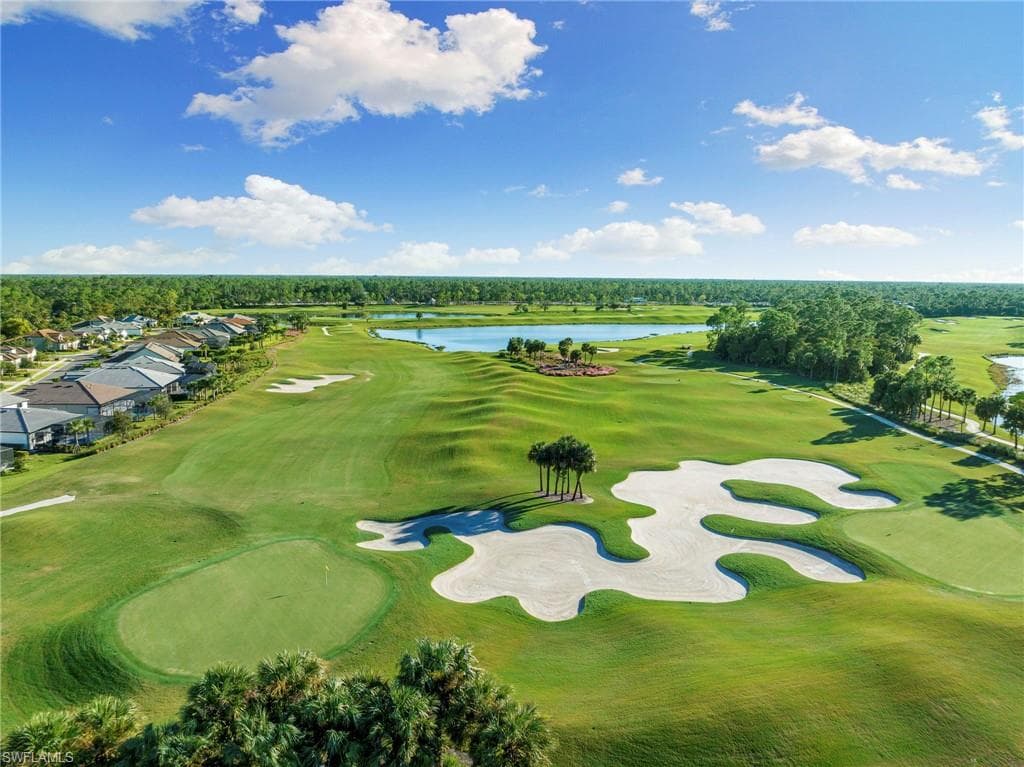 9721 Everglades Dr, Naples, FL 34120-40