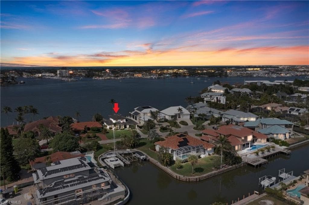 1535 Dolphin Ln, Naples, FL 34102-4