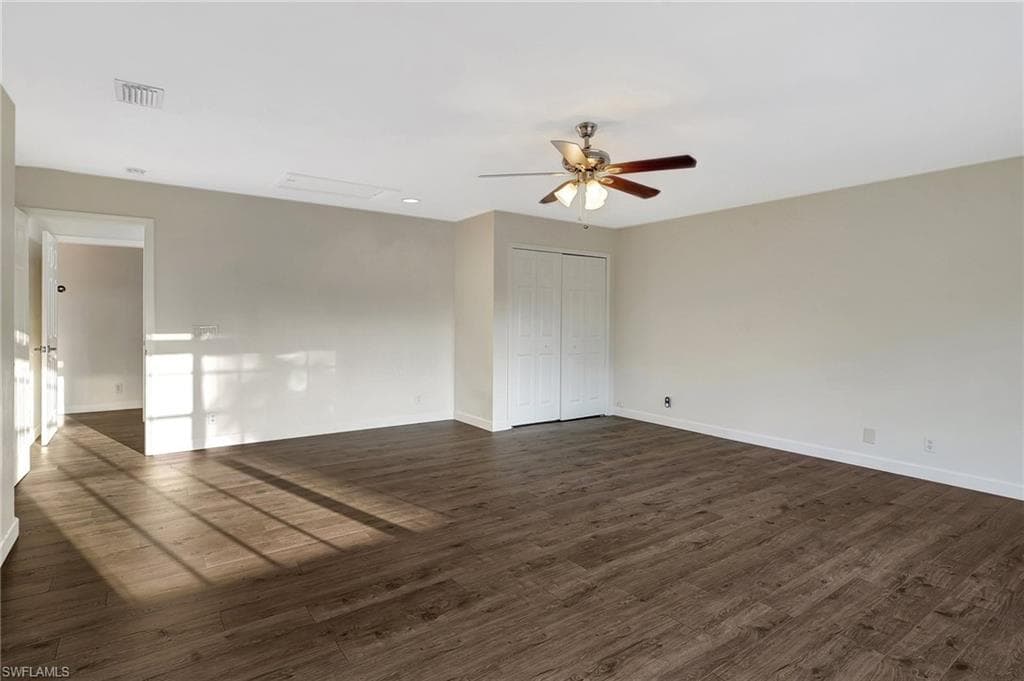 4810 12th St NE, Naples, FL 34120-19