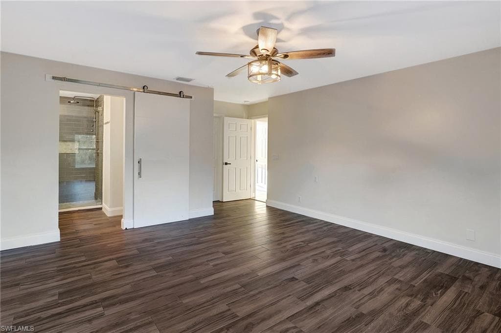 4810 12th St NE, Naples, FL 34120-24