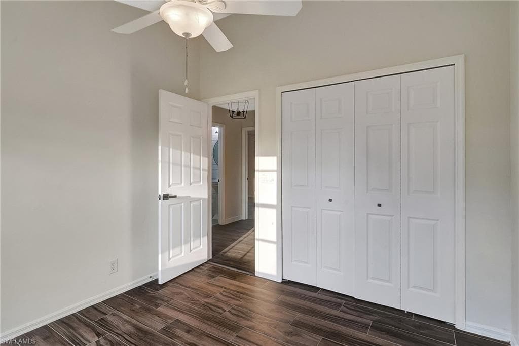 4810 12th St NE, Naples, FL 34120-29