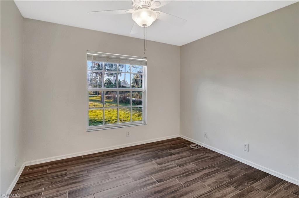 4810 12th St NE, Naples, FL 34120-30