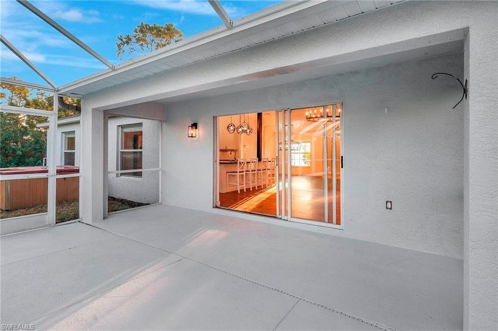 4810 12th St NE, Naples, FL 34120-37