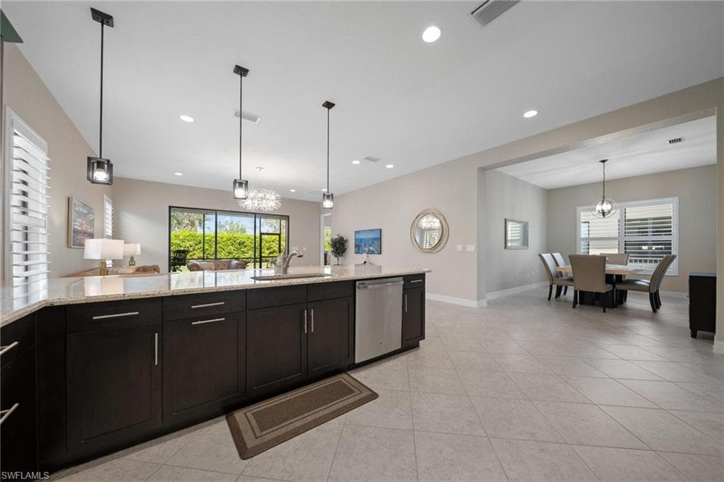 2866 Cinnamon Bay Cir, Naples, FL 34119-10