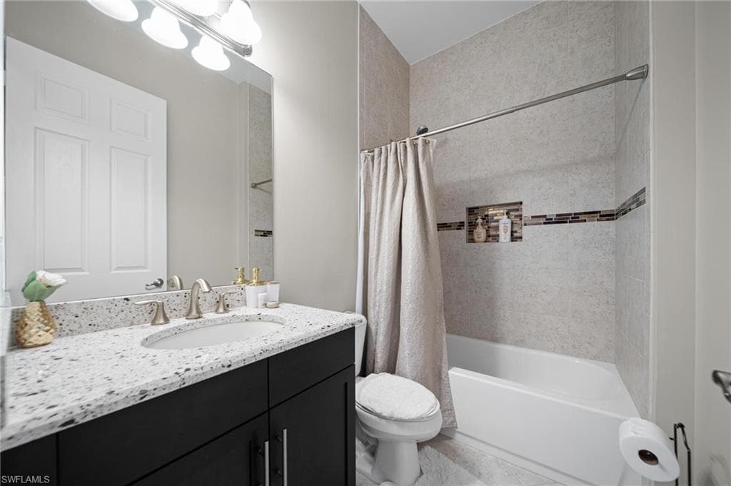 2866 Cinnamon Bay Cir, Naples, FL 34119-24