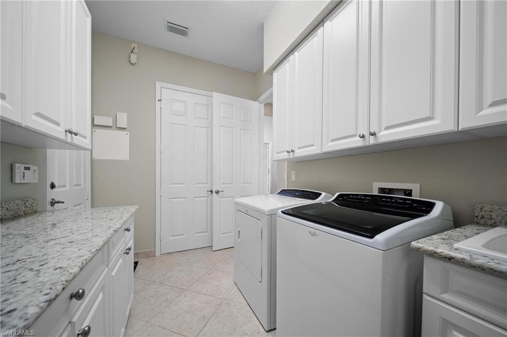 2866 Cinnamon Bay Cir, Naples, FL 34119-27