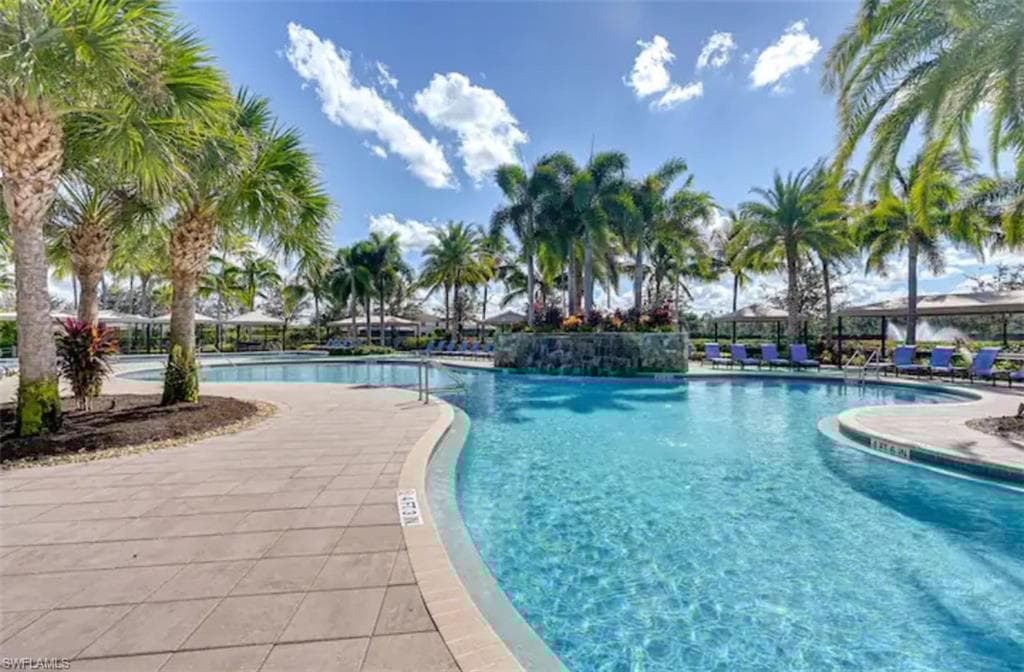 2866 Cinnamon Bay Cir, Naples, FL 34119-39