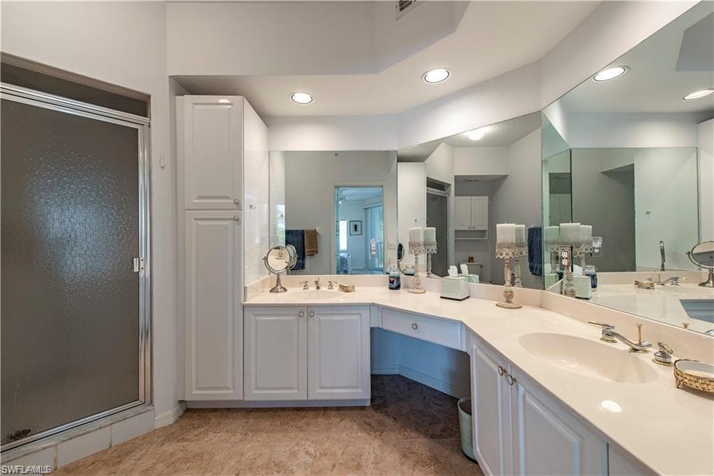 7702 Pebble Creek Cir 201, Naples, FL 34108-11