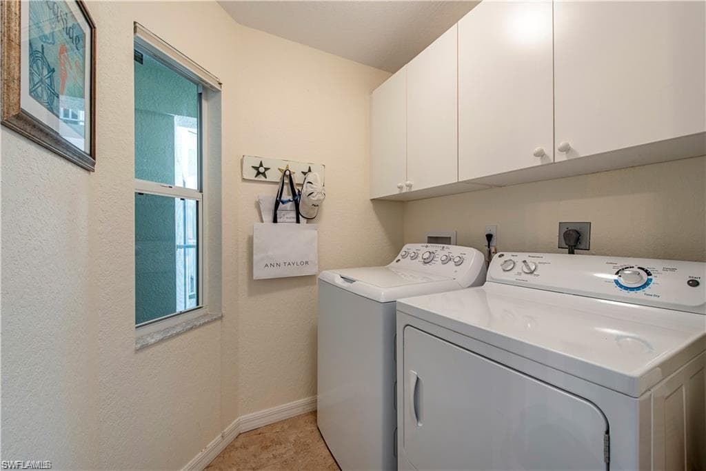7702 Pebble Creek Cir 201, Naples, FL 34108-15