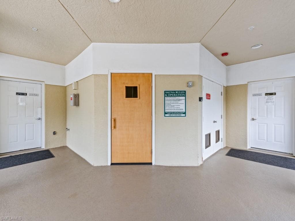 7702 Pebble Creek Cir 201, Naples, FL 34108-17