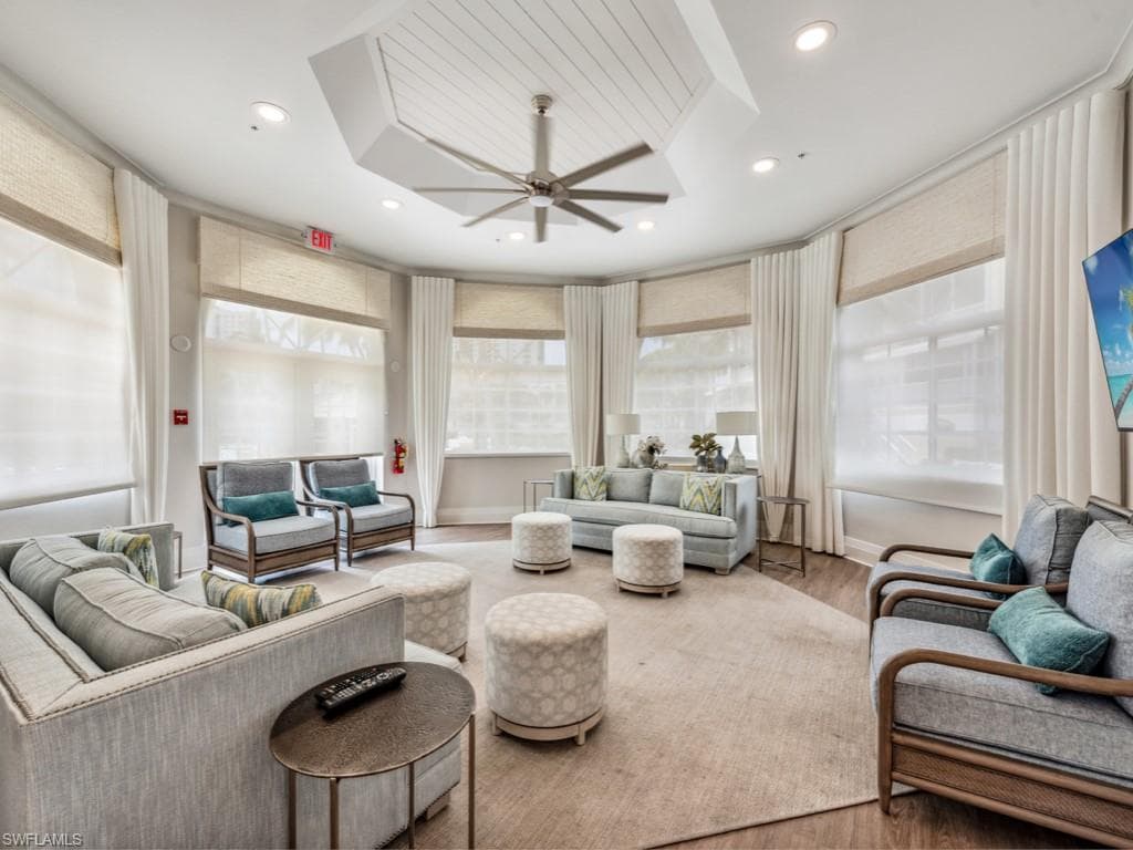 7702 Pebble Creek Cir 201, Naples, FL 34108-26