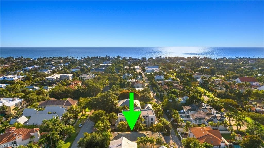 445 3rd Ave S 102, Naples, FL 34102-34