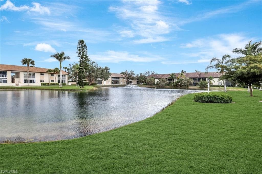 940 Palm View Dr 117, Naples, FL 34110-23