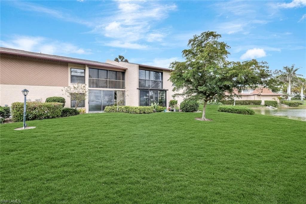 940 Palm View Dr 117, Naples, FL 34110-24