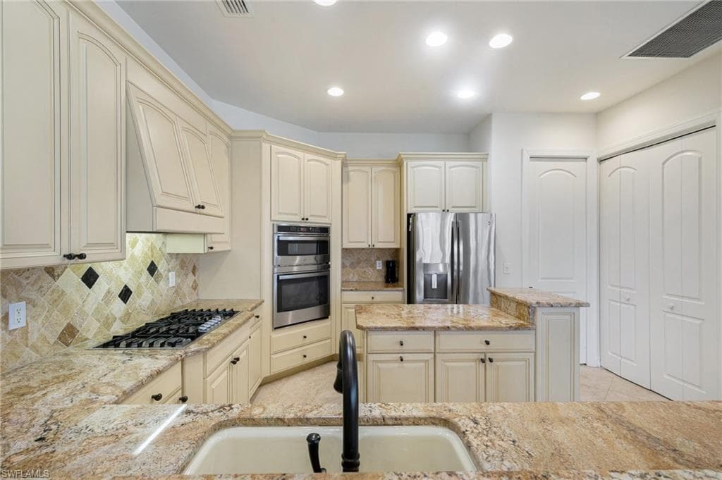 459 Persian Ct, Marco Island, FL 34145-12